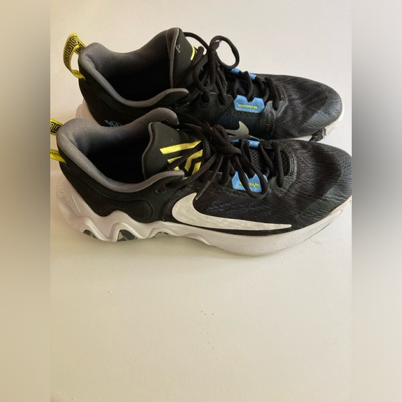 Nike Giannis Immortality 2 Basketball Shoes - Picture 3 of 6